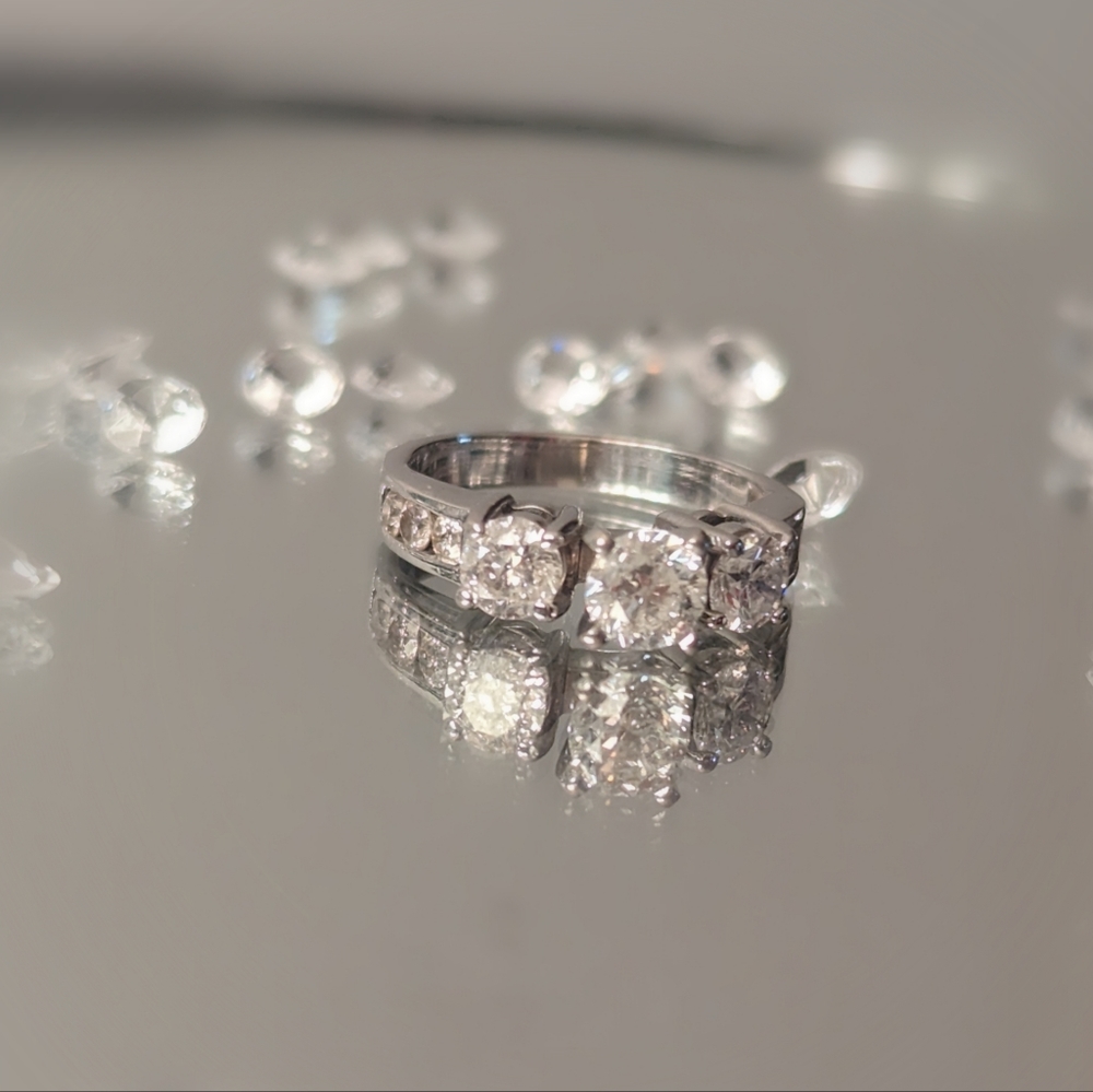 Offers??? Genuine  1.5ct real diamond ring. Kays - Picture 4 of 12